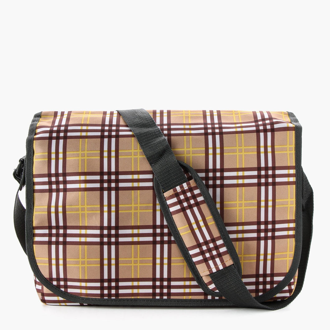 Travel Basic Rago Messenger Bag in Brown