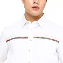 Load image into Gallery viewer, Onesimus Men&#39;s Edward Modern Barong in White
