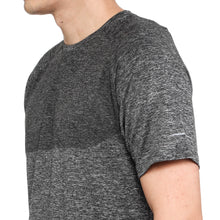 Load image into Gallery viewer, Bo Athletics Men&#39;s Marled Performance Tee in Gray
