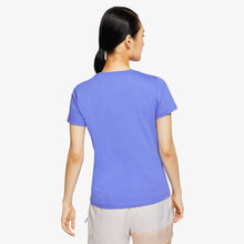 Load image into Gallery viewer, Nike Ladies&#39; Sportswear Icon Clash Tee in Sapphire
