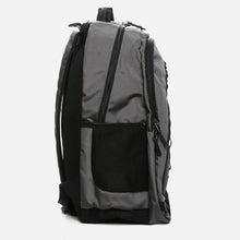 Load image into Gallery viewer, Travel Basic Nickol Backpack in Gray
