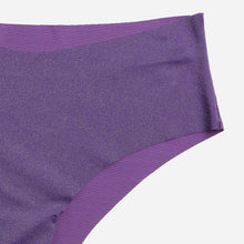 Load image into Gallery viewer, Gigi Amore Ladies&#39; Seamless Glitter V-Shape Panty in Purple
