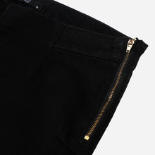 Load image into Gallery viewer, SM Woman Plus Size Tummy Tucker High-Waist Denim Jeans in Black
