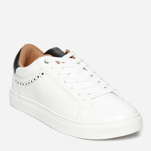 Load image into Gallery viewer, Milanos Men&#39;s Yakov Lifestyle Sneakers in White
