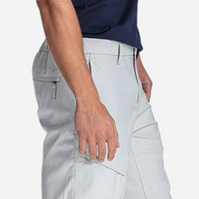 Load image into Gallery viewer, Dockers Men&#39;s Cargo Shorts in Grisaille
