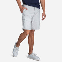 Load image into Gallery viewer, Dockers Men&#39;s Cargo Shorts in Grisaille
