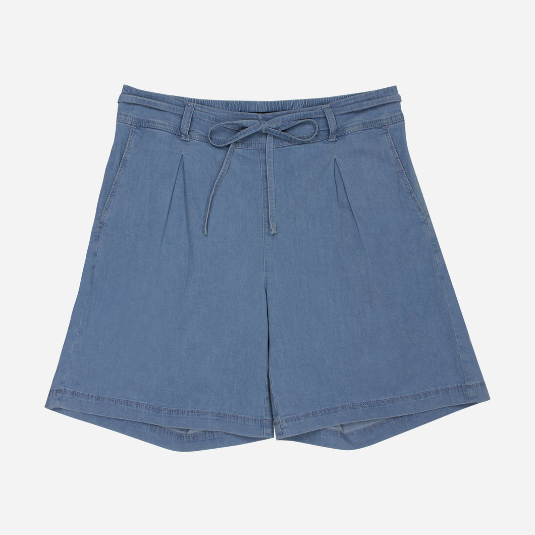 SM Woman Waist Tie Denim Shorts in Light Blue