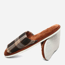 Load image into Gallery viewer, Men&#39;s Berti Bedroom Slippers in Brown
