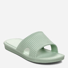 Load image into Gallery viewer, Cozzy Ladies&#39; Hero 2 Bedroom Slippers in Green
