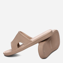 Load image into Gallery viewer, Cozzy Ladies&#39; Hero 2 Bedroom Slippers in Mocha
